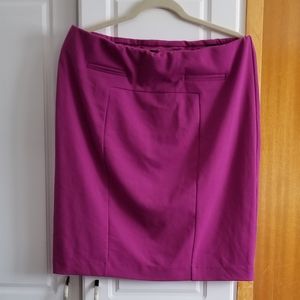 🌻👙Jessica Petite pencil skirt with a satin lining
